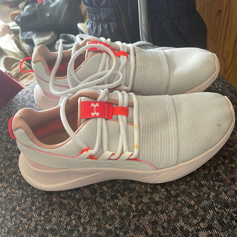 UA shoes